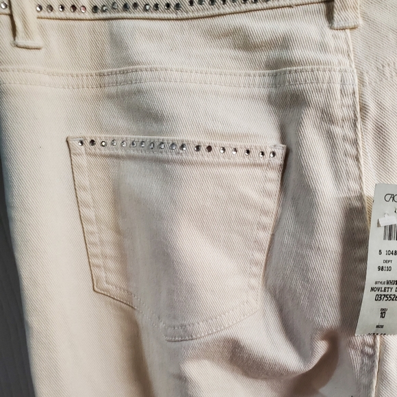 Cache White Rhinestone Embellished Jeans - Picture 7 of 9
